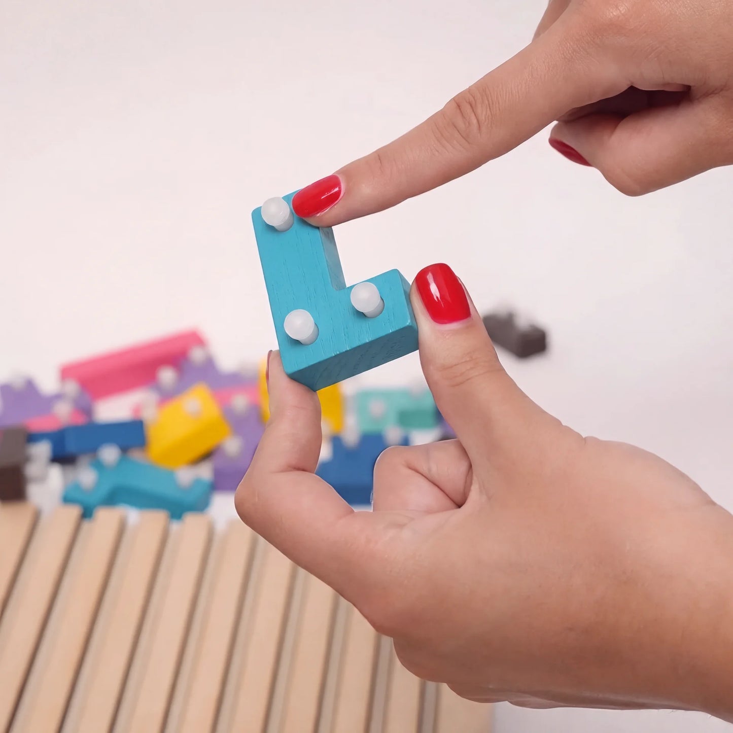 Montessori Készségfejlesztő Tábla